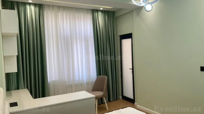 Kirayə verilir 3 otaqlı Mənzil Yeni tikili 150 m² 28 May m. - şəkil 6