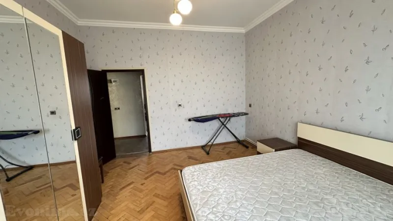 Kirayə verilir 2 otaqlı Mənzil Köhnə tikili 54 m² Nəriman Nərimanov m. - şəkil 3