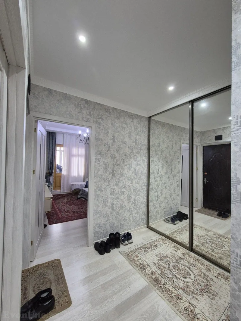 2 otaqlı Mənzil 60 m² Xalqlar Dostluğu m. Satılır