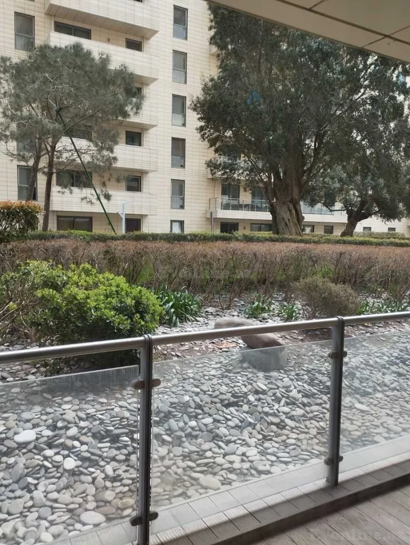 Kirayə verilir 3 otaqlı Mənzil Yeni tikili 140 m² 28 May m. - şəkil 2