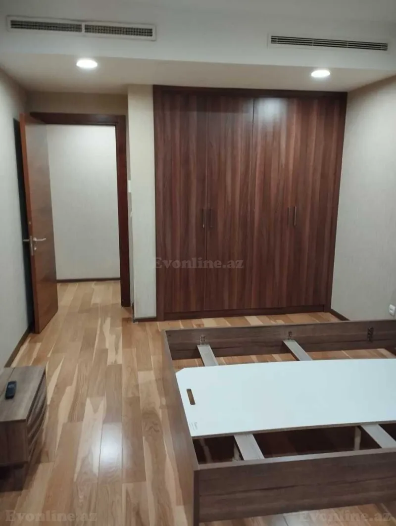 Kirayə verilir 3 otaqlı Mənzil Yeni tikili 140 m² 28 May m. - şəkil 11