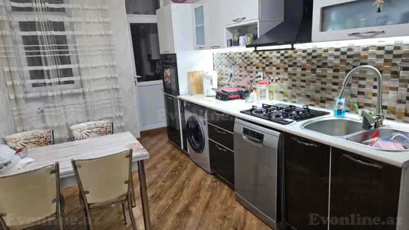 Satılır 3 otaqlı Mənzil Yeni tikili 100 m² Neftçilər m. - şəkil 2