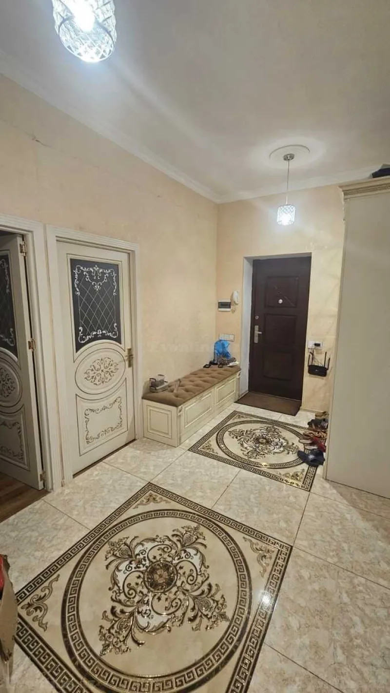 Satılır 3 otaqlı Mənzil Yeni tikili 100 m² Neftçilər m. - şəkil 6