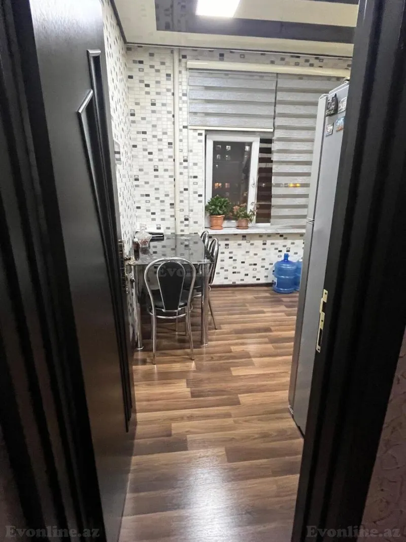 Satılır 2 otaqlı Mənzil Köhnə tikili 60 m² Xalqlar Dostluğu m. - şəkil 6