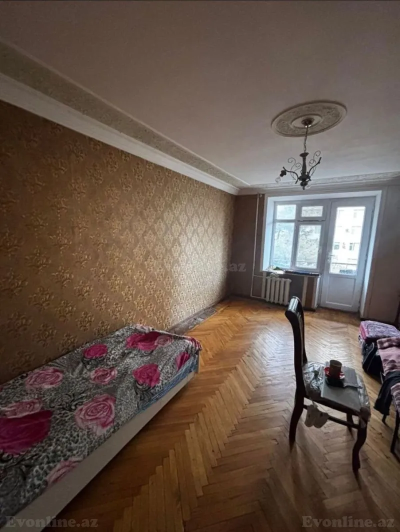 Satılır 3 otaqlı Mənzil Köhnə tikili 72 m² İnşaatçılar m. - şəkil 5