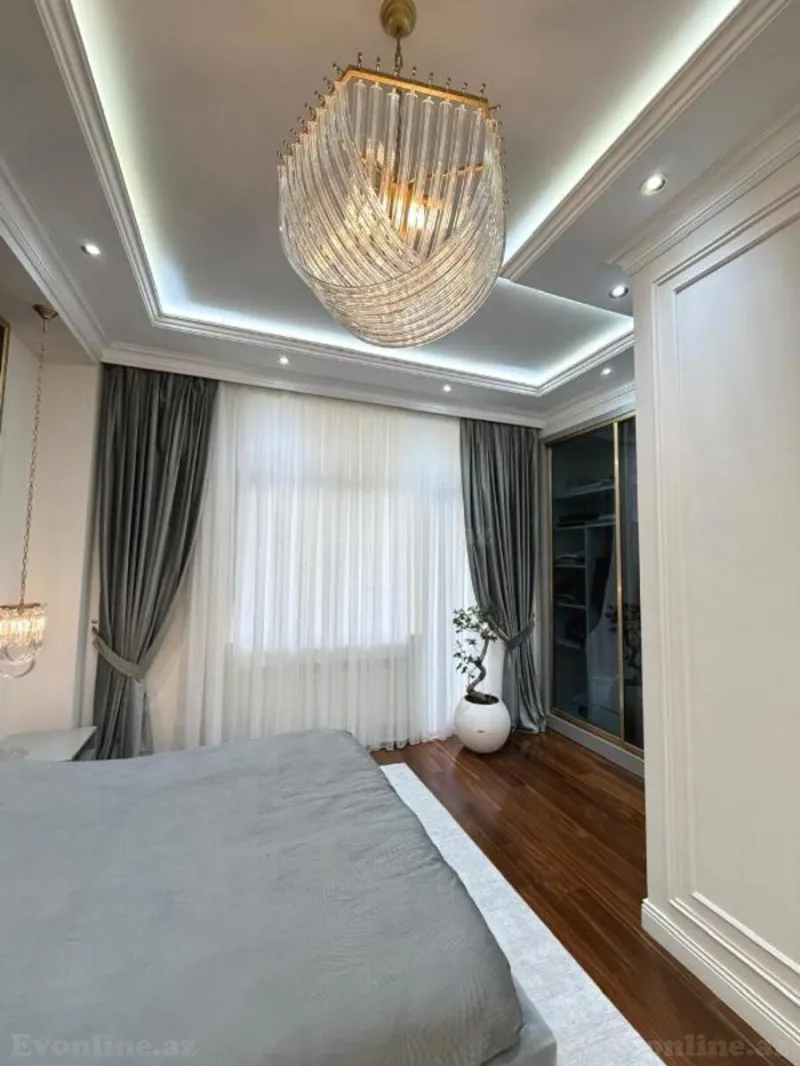Satılır 4 otaqlı Mənzil Yeni tikili 200 m² Nizami m. - şəkil 12