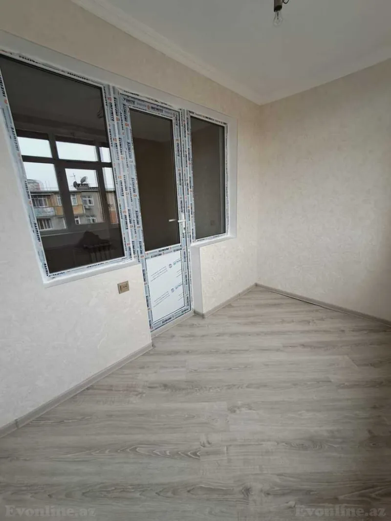 Satılır 1 otaqlı Mənzil Köhnə tikili 40 m² Neftçilər m. - şəkil 3