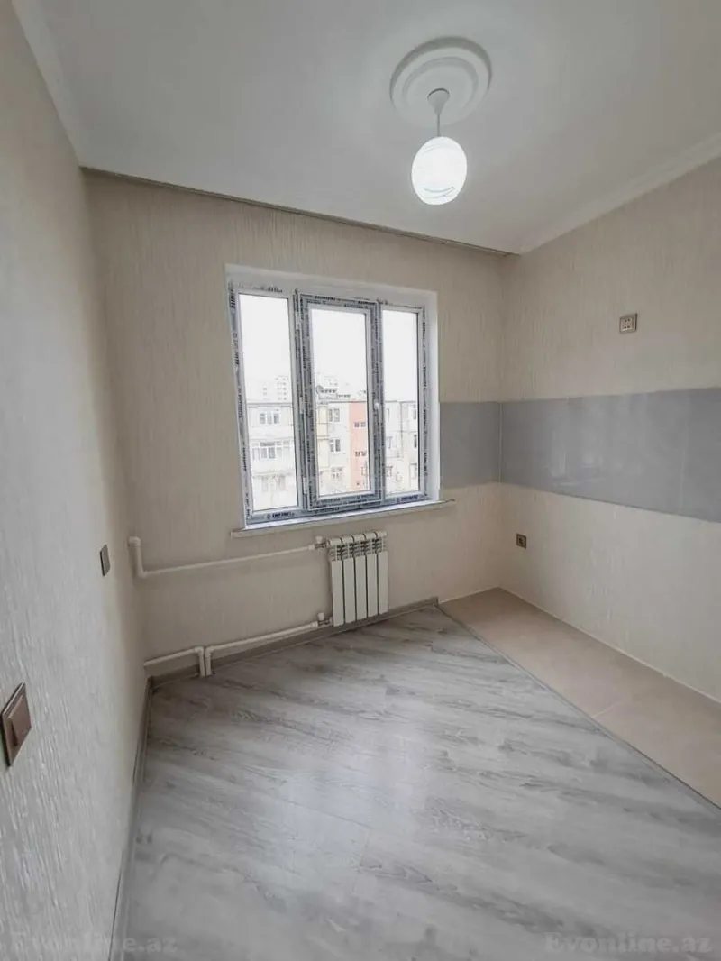 Satılır 1 otaqlı Mənzil Köhnə tikili 40 m² Neftçilər m. - şəkil 4