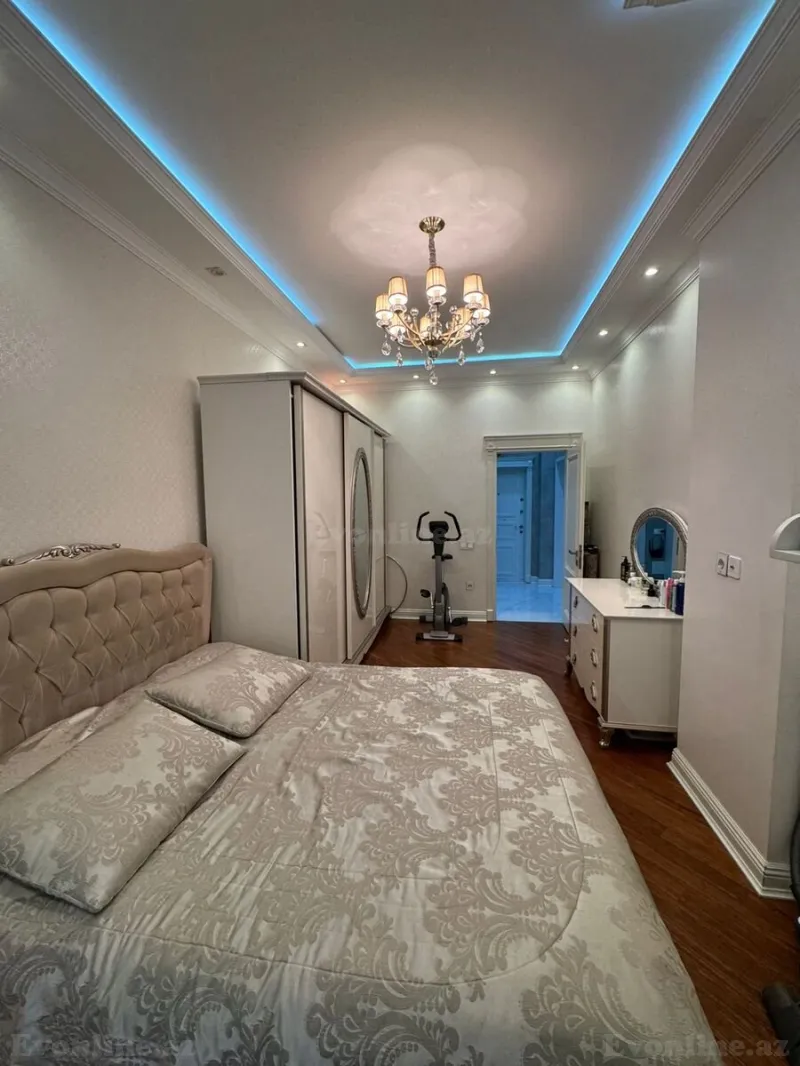 Satılır 3 otaqlı Mənzil Yeni tikili 110 m² İnşaatçılar m. - şəkil 3