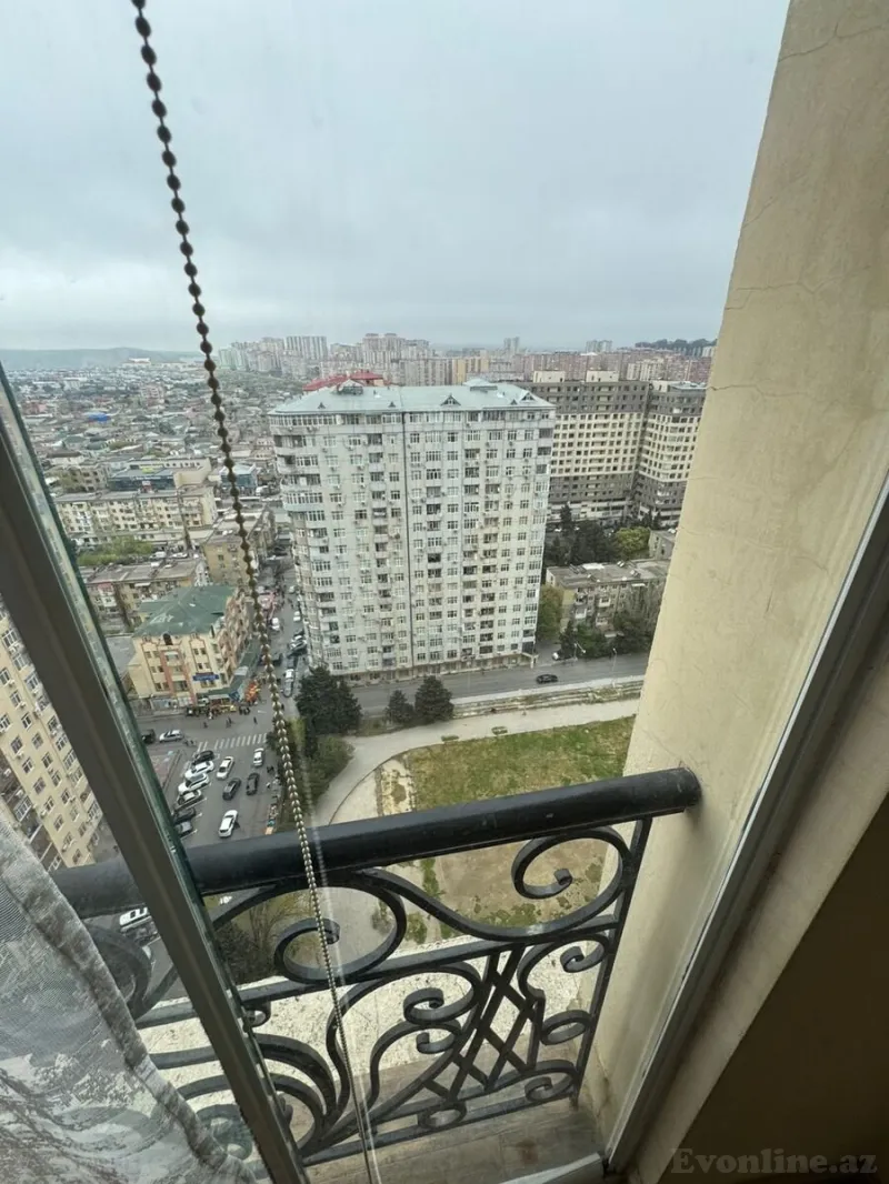 Satılır 3 otaqlı Mənzil Yeni tikili 110 m² İnşaatçılar m. - şəkil 6