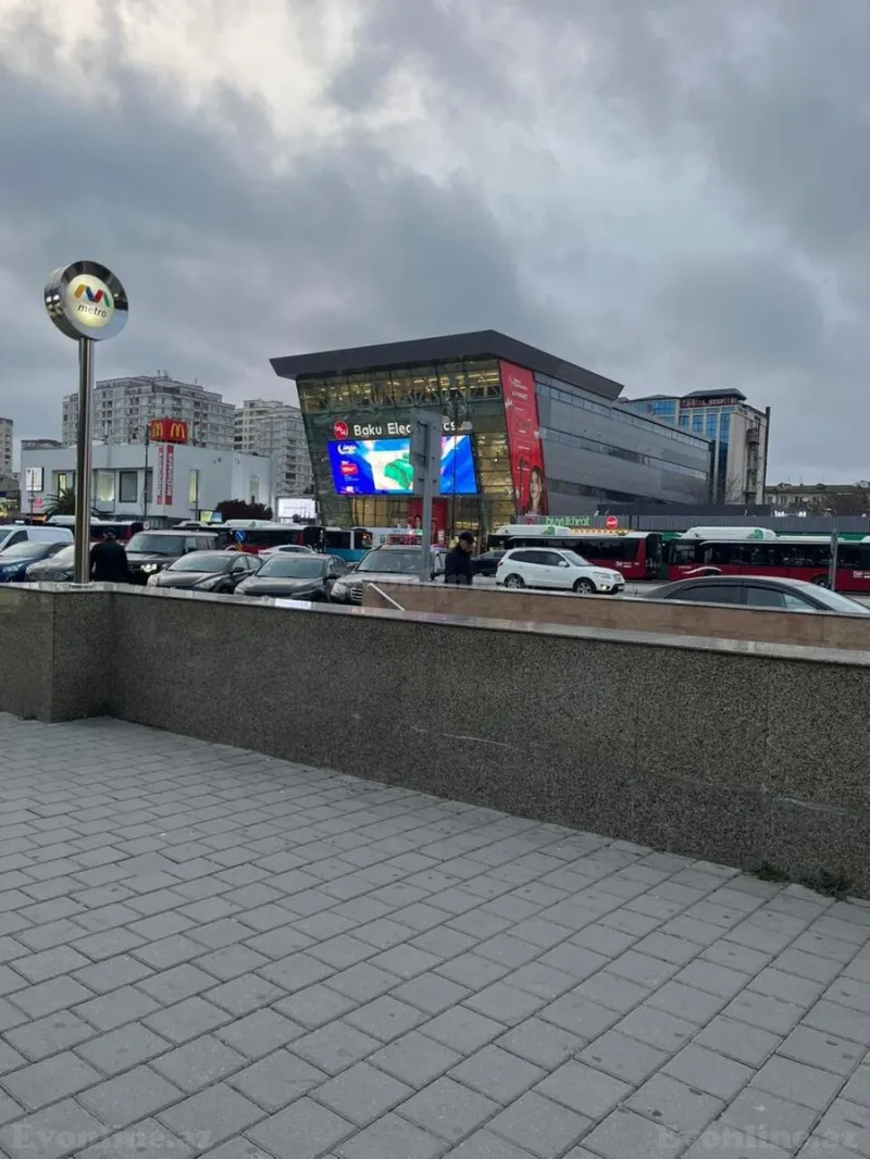 3 otaqlı Mənzil 60 m² Nəriman Nərimanov m. Satılır