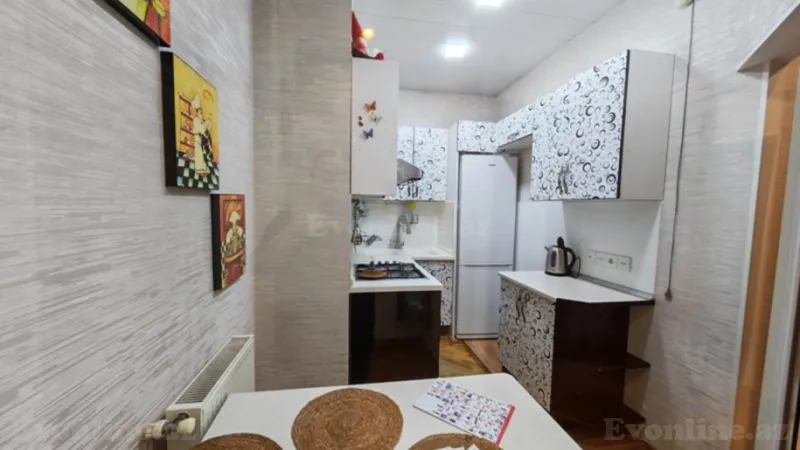 2 otaqlı Mənzil 67 m² 8-ci mikrorayon Kirayə verilir
