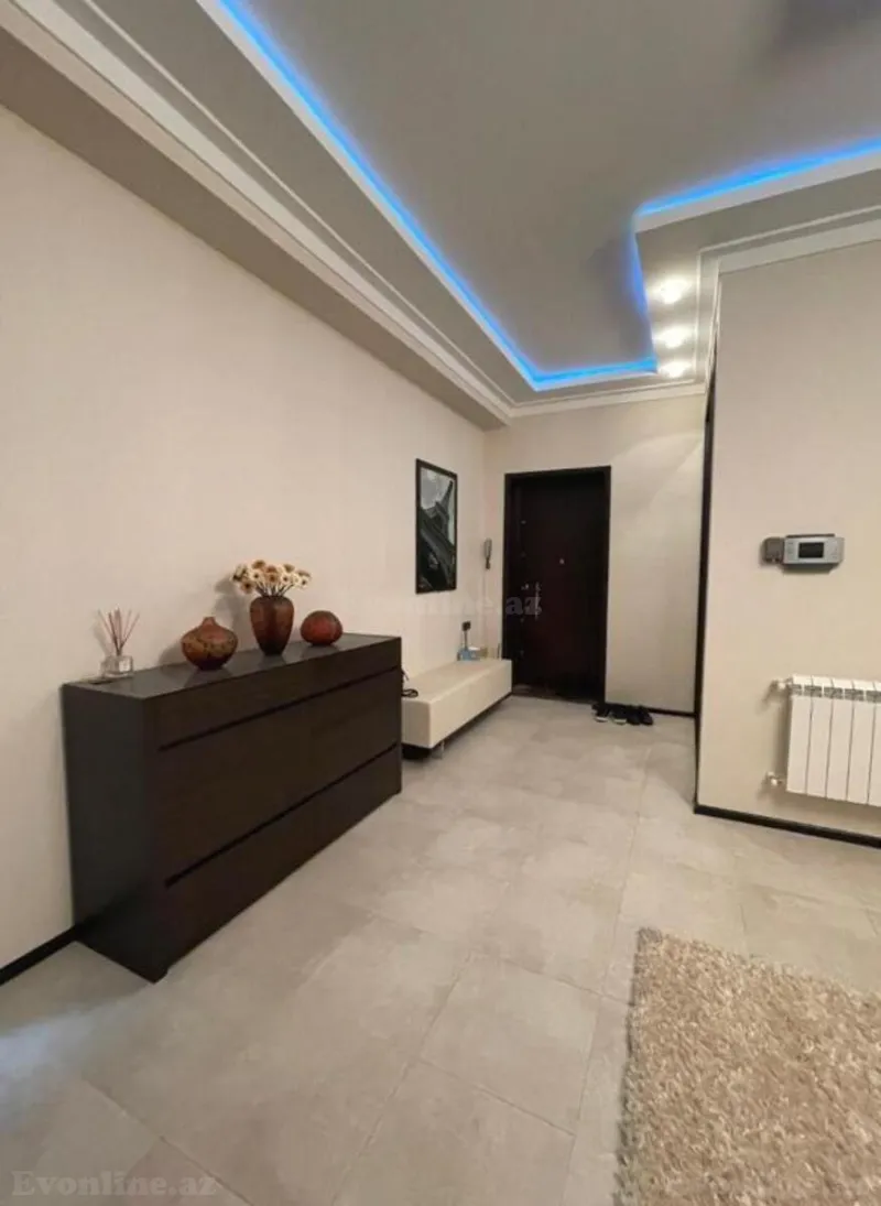 Satılır 4 otaqlı Mənzil Yeni tikili 240 m² Nərimanov r. - şəkil 17