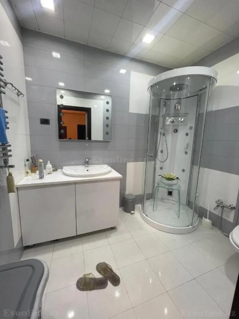 Satılır 4 otaqlı Mənzil Yeni tikili 240 m² Nərimanov r. - şəkil 19