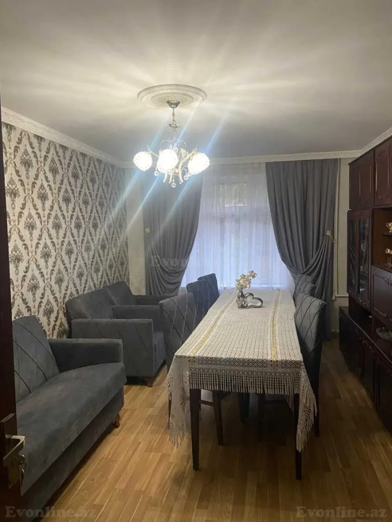 3 otaqlı Mənzil 70 m² Avtovağzal m. Satılır