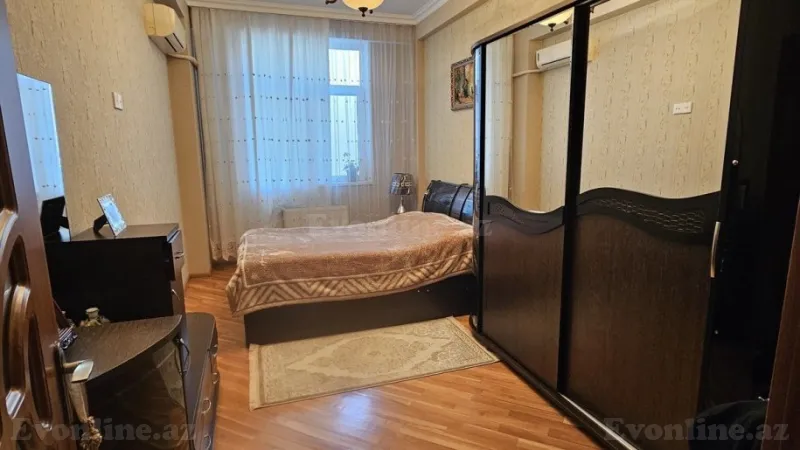 2 otaqlı Mənzil 76 m² 8-ci mikrorayon Satılır