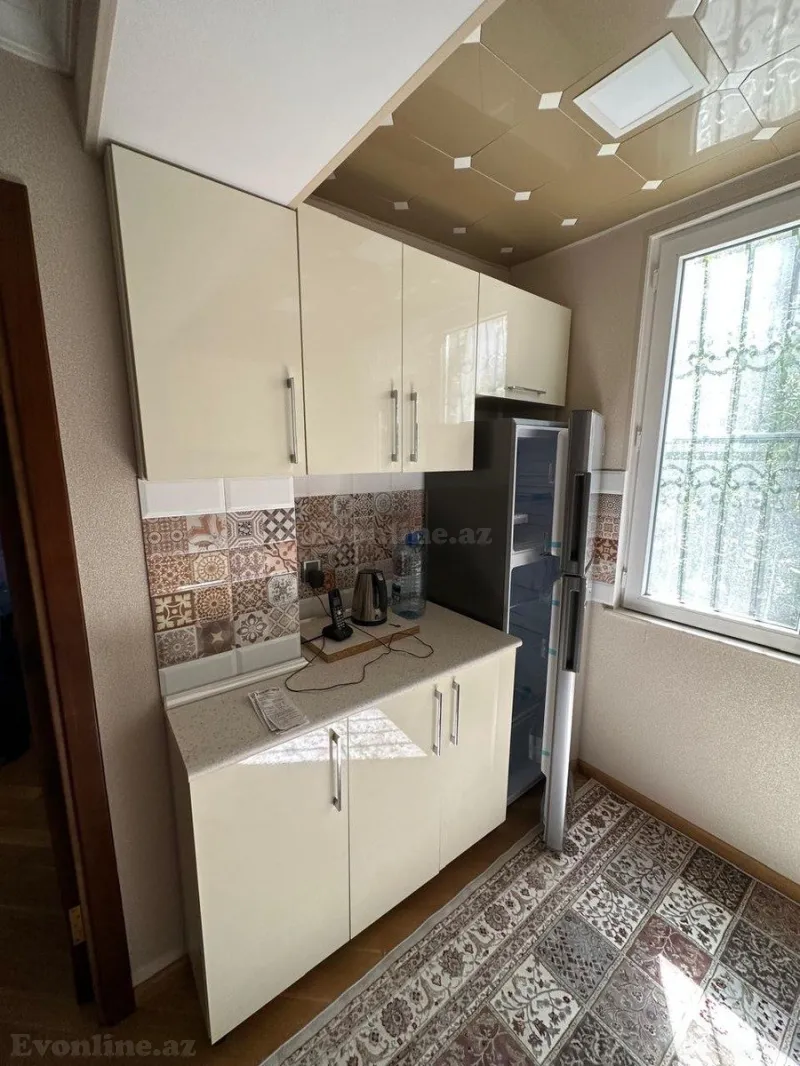 Kirayə verilir 2 otaqlı Mənzil Köhnə tikili 54 m² Elmlər Akademiyası m. - şəkil 4