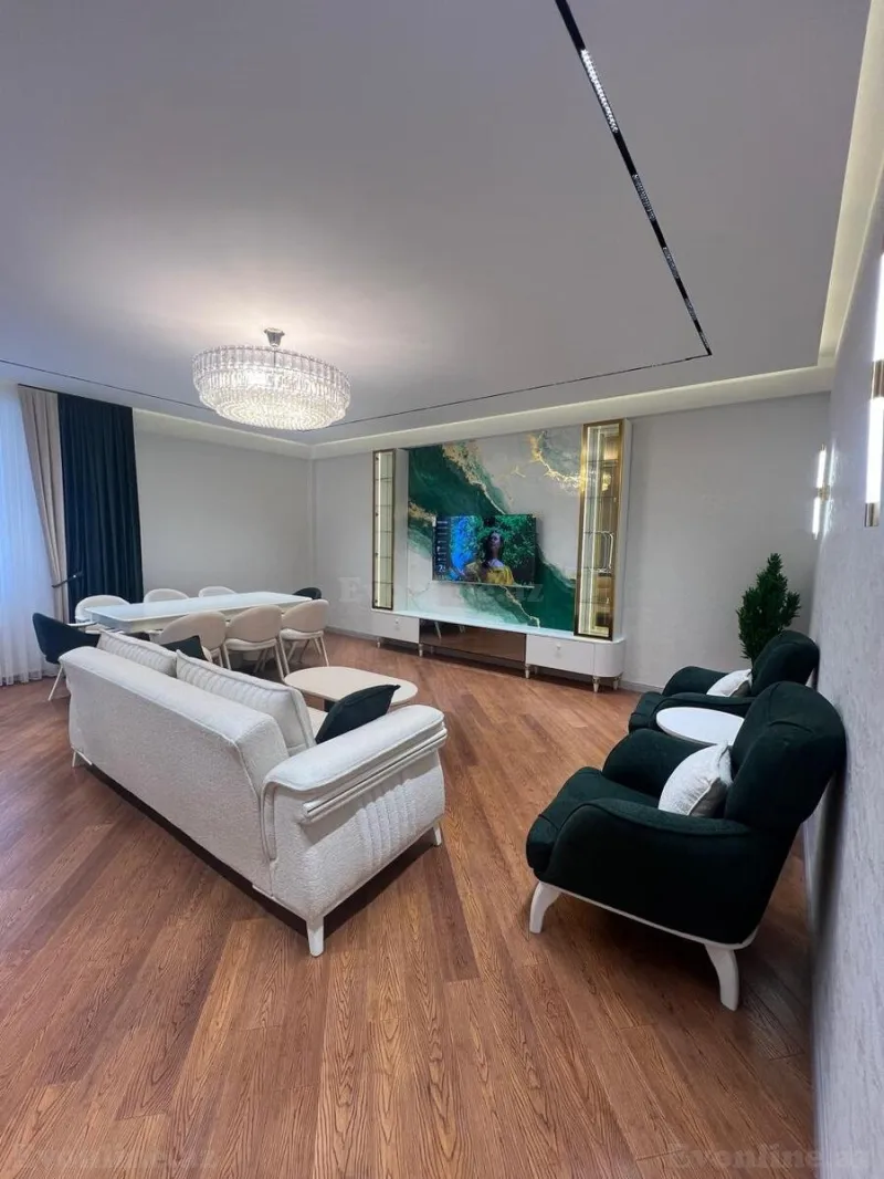 Satılır 4 otaqlı Mənzil Yeni tikili 148 m² 8 Noyabr m. - şəkil 2