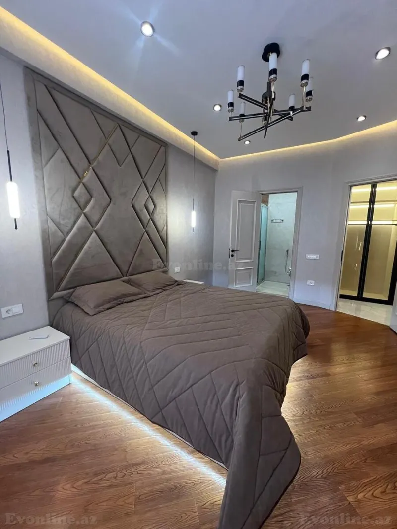 Satılır 4 otaqlı Mənzil Yeni tikili 148 m² 8 Noyabr m. - şəkil 6