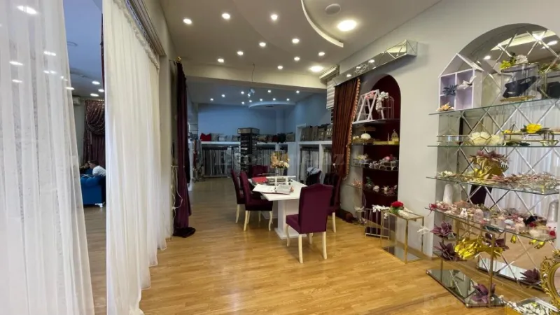 Kirayə verilir Obyekt 338 m² 8 Noyabr m. - şəkil 3