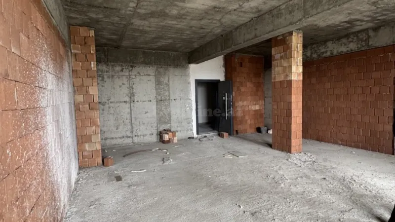 2 otaqlı Mənzil 79.5 m² Binəqədi r. Satılır