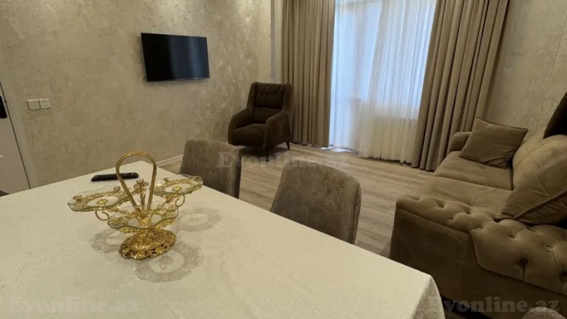 Satılır 2 otaqlı Mənzil Yeni tikili 83 m² 8-ci kilometr - şəkil 2