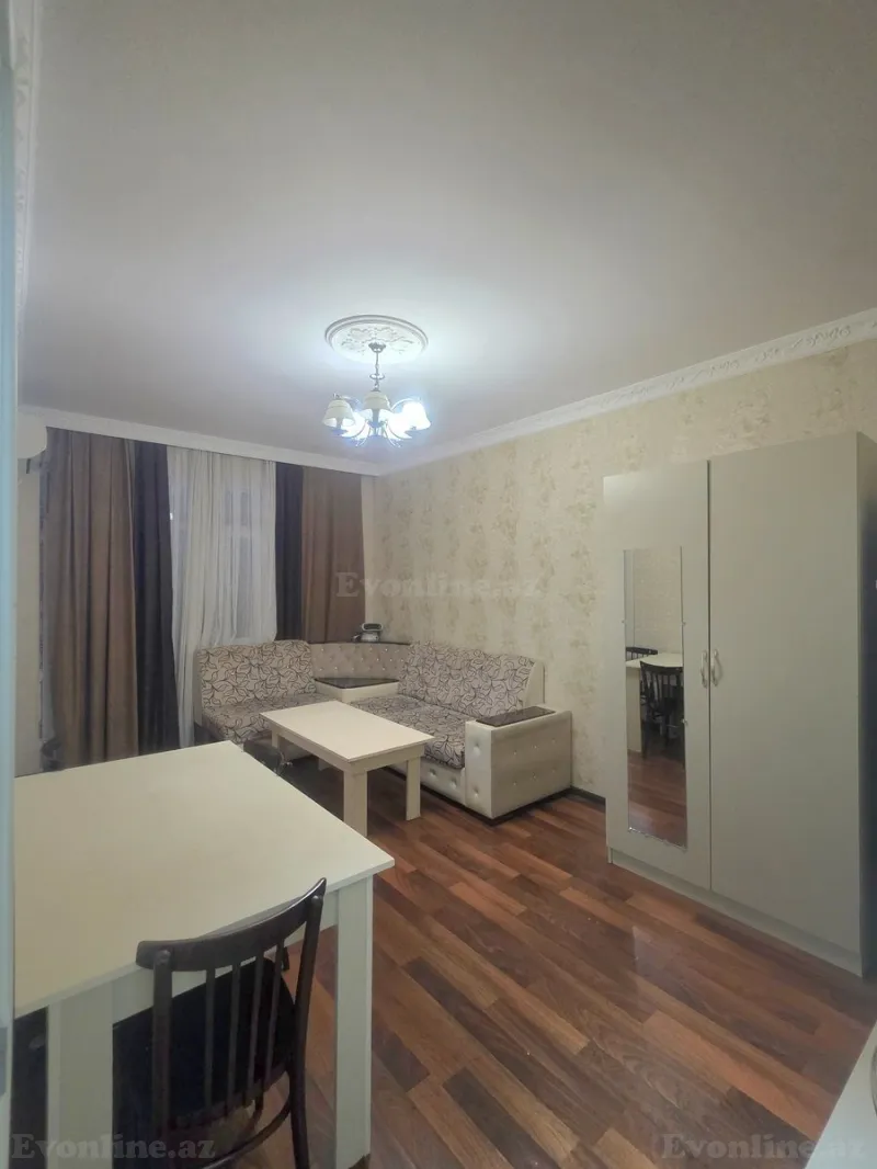 2 otaqlı Mənzil 35 m² 3-cü mikrorayon Satılır