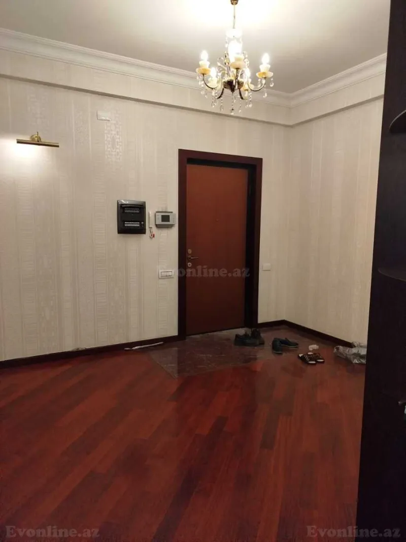 Kirayə verilir 3 otaqlı Mənzil Yeni tikili 140 m² Gənclik m. - şəkil 2
