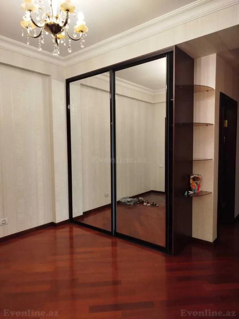 Kirayə verilir 3 otaqlı Mənzil Yeni tikili 140 m² Gənclik m. - şəkil 4