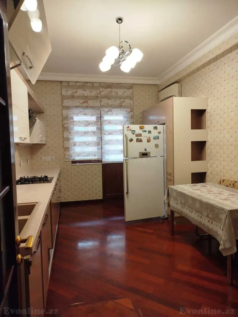Kirayə verilir 3 otaqlı Mənzil Yeni tikili 140 m² Gənclik m. - şəkil 8