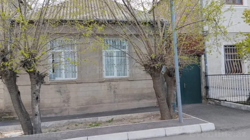 Satılır 3 otaqlı Mənzil Köhnə tikili 83 m² Gəncə