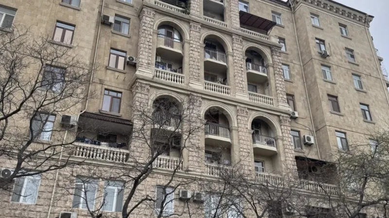 Kirayə verilir 3 otaqlı Mənzil Köhnə tikili 80 m² Nəsimi r. - şəkil 3