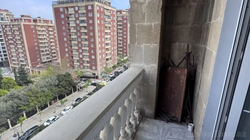 Kirayə verilir 3 otaqlı Mənzil Köhnə tikili 80 m² Nəsimi r. - şəkil 11