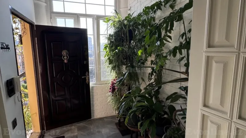 Kirayə verilir 3 otaqlı Mənzil Köhnə tikili 80 m² Nəsimi r. - şəkil 27