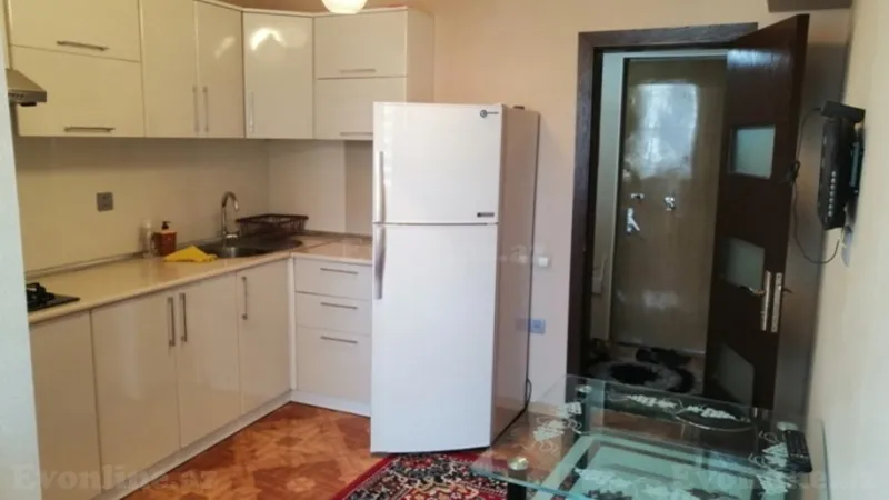 Kirayə verilir 3 otaqlı Mənzil Köhnə tikili 60 m² Nəsimi r. - şəkil 4