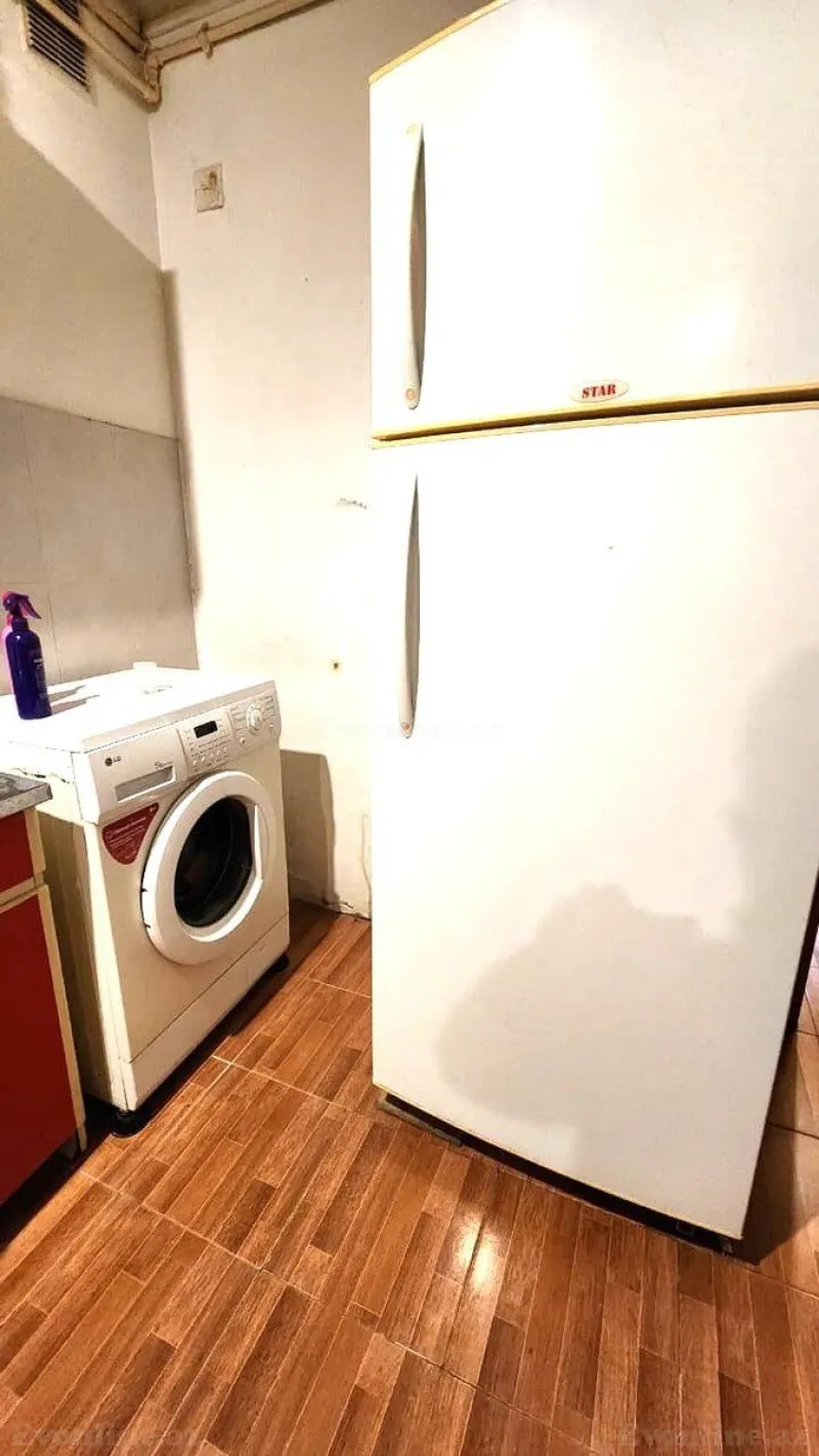 Satılır 4 otaqlı Mənzil Köhnə tikili 105 m² Xalqlar Dostluğu m. - şəkil 5