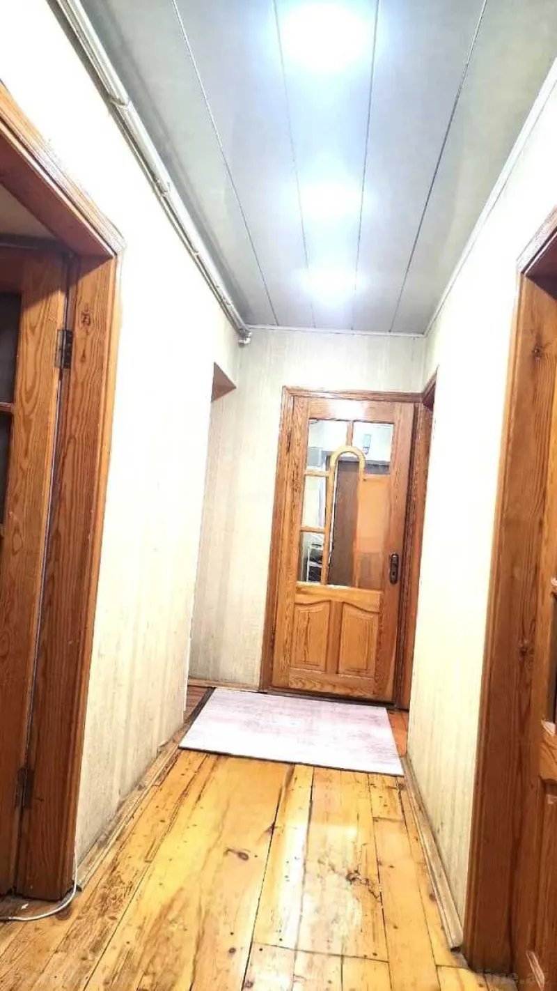Satılır 4 otaqlı Mənzil Köhnə tikili 105 m² Xalqlar Dostluğu m. - şəkil 7