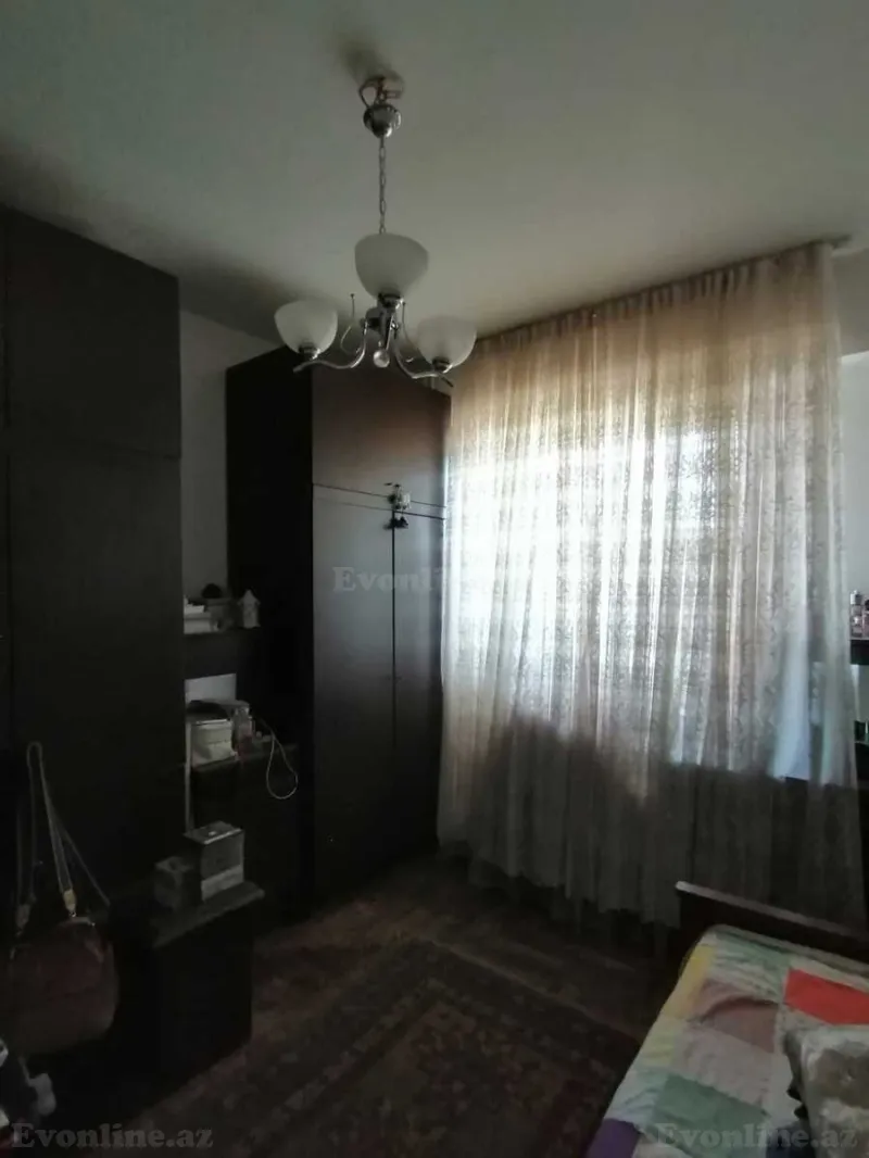 Satılır 3 otaqlı Mənzil Köhnə tikili 75 m² Nərimanov r. - şəkil 8