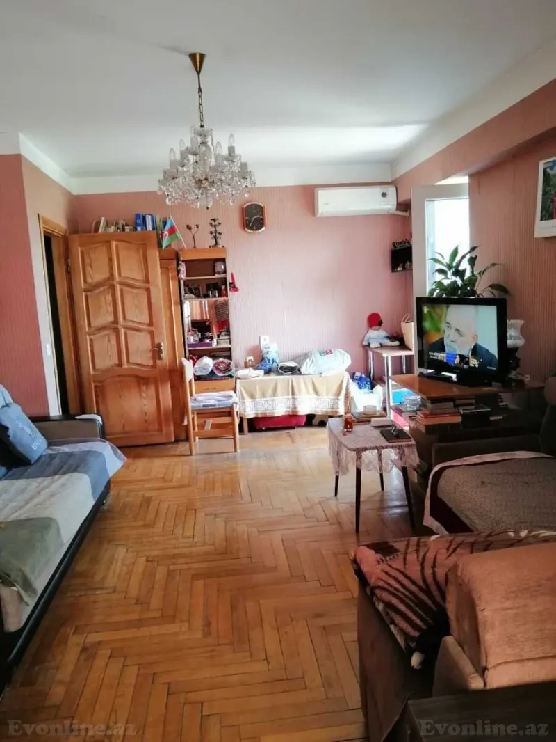 Satılır 3 otaqlı Mənzil Köhnə tikili 75 m² Nərimanov r. - şəkil 14