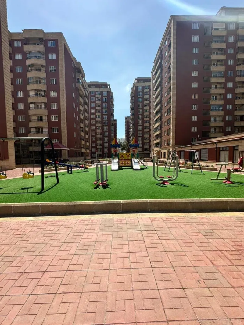 3 otaqlı Mənzil 150 m² Nizami m. Kirayə verilir