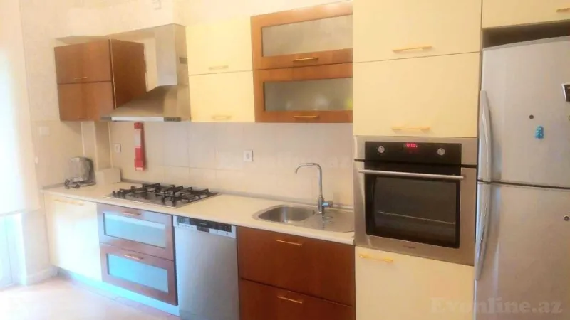 Kirayə verilir 3 otaqlı Mənzil Yeni tikili 150 m² Nizami m. - şəkil 9
