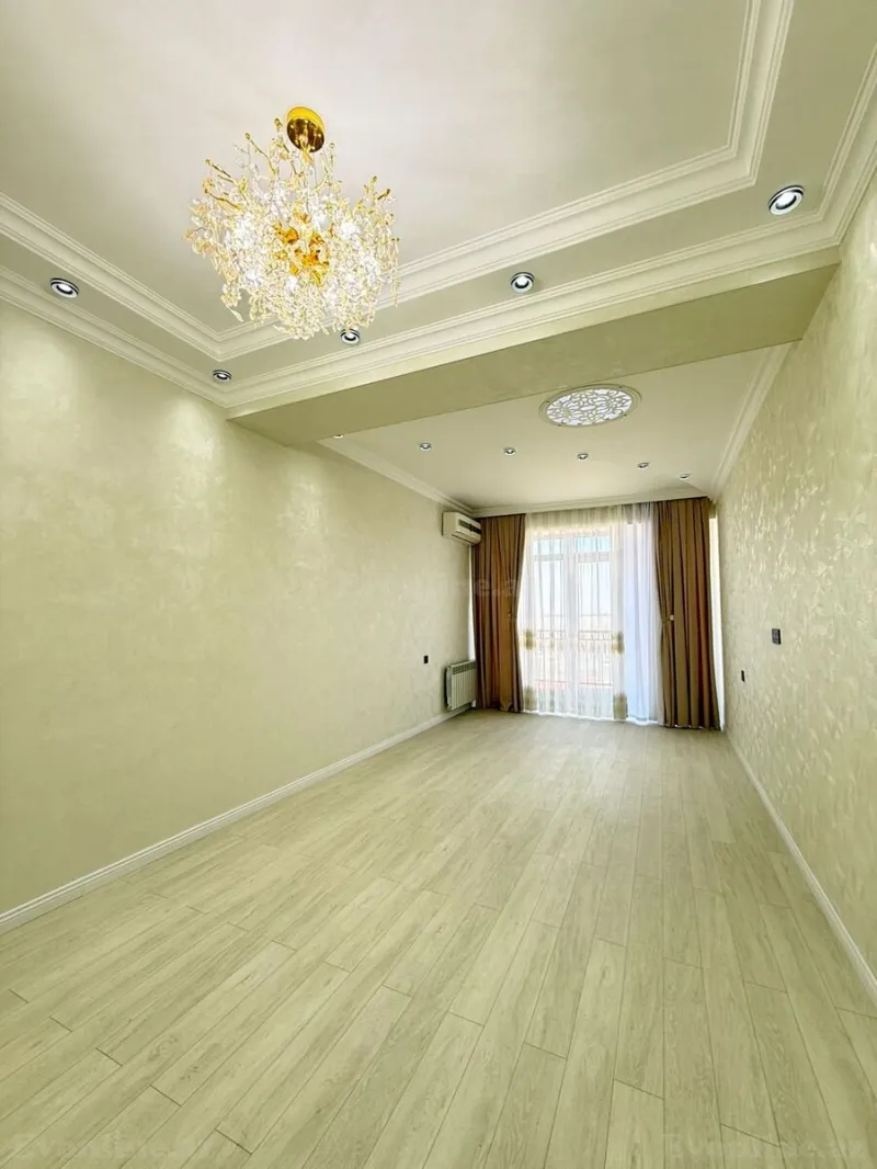 3 otaqlı Mənzil 105 m² 20 Yanvar m. Satılır