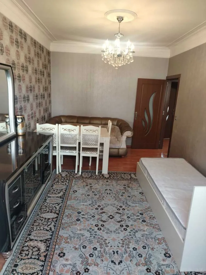 Kirayə verilir 3 otaqlı Mənzil Köhnə tikili 75 m² 4-cü mikrorayon - şəkil 2