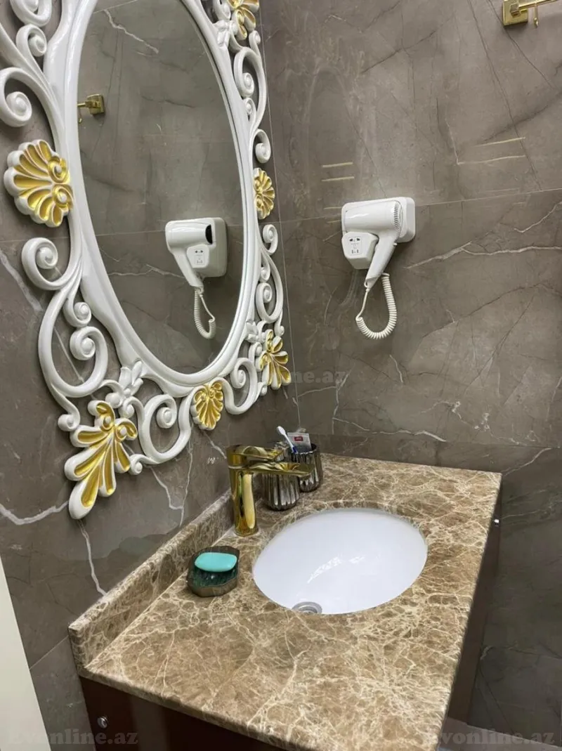 Kirayə verilir 5 otaqlı Mənzil Yeni tikili 205 m² Xətai m. - şəkil 17