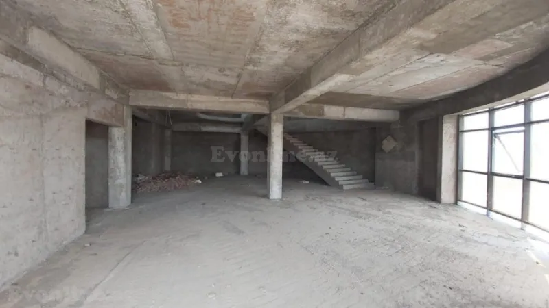 Satılır 8 otaqlı Mənzil Yeni tikili 750 m² Elmlər Akademiyası m. - şəkil 5