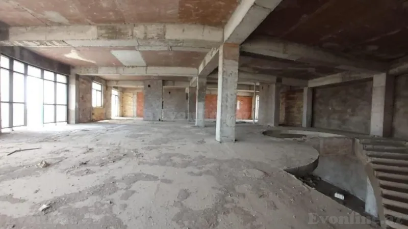 Satılır 8 otaqlı Mənzil Yeni tikili 750 m² Elmlər Akademiyası m. - şəkil 8