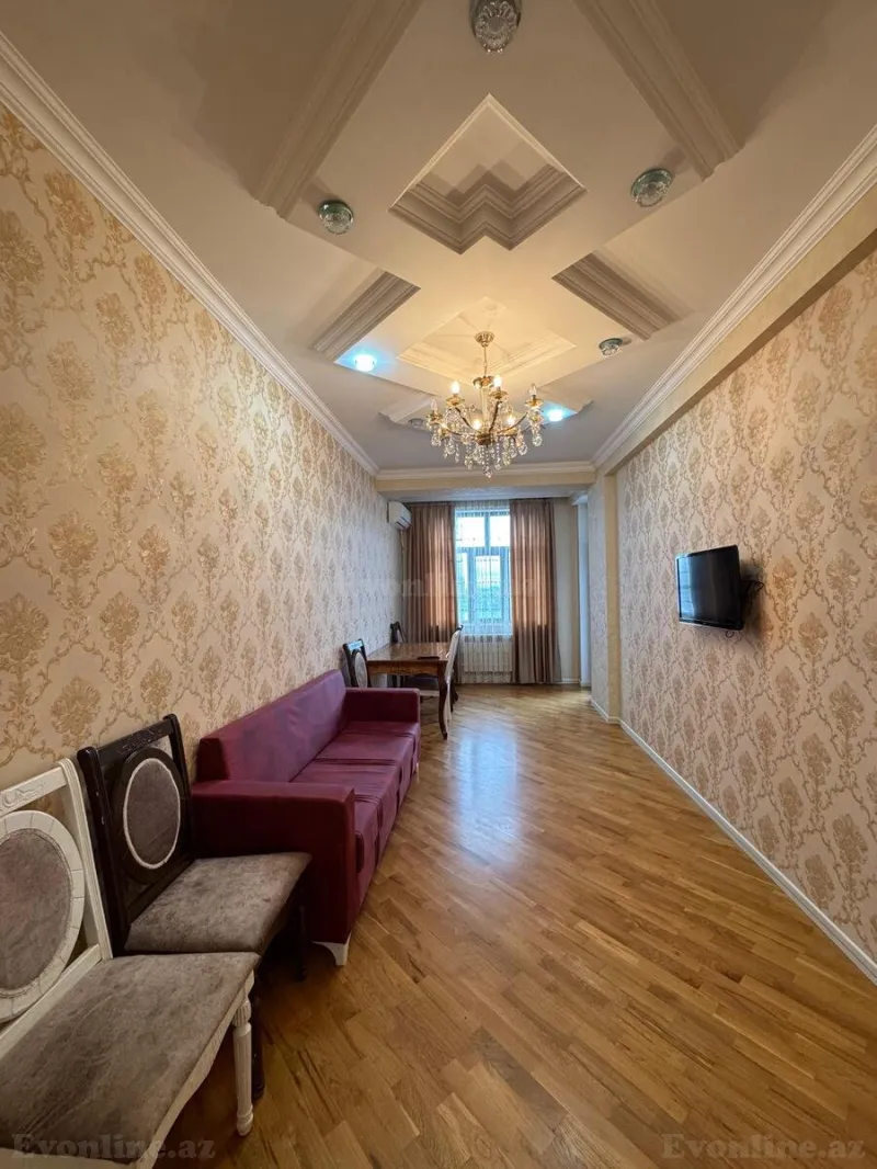 2 otaqlı Mənzil 70 m² 2-ci mikrorayon Kirayə verilir