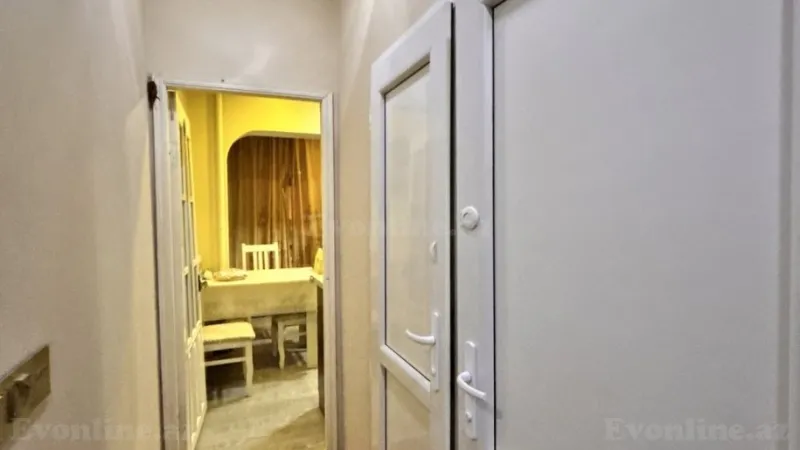 Satılır 2 otaqlı Mənzil Köhnə tikili 55 m² Gənclik m. - şəkil 13