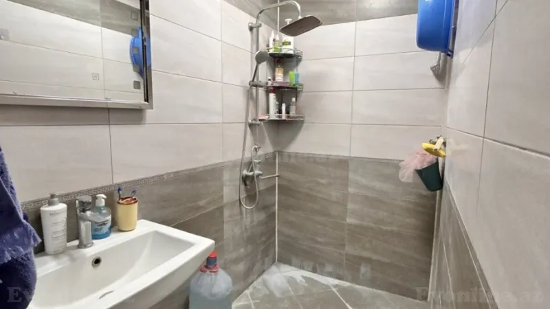 Satılır 2 otaqlı Mənzil Köhnə tikili 55 m² Gənclik m. - şəkil 15