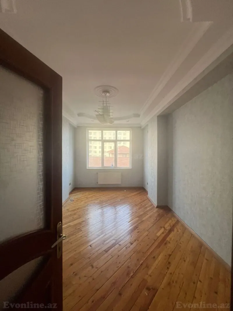 Satılır 3 otaqlı Mənzil Yeni tikili 130 m² Səbail r. - şəkil 7